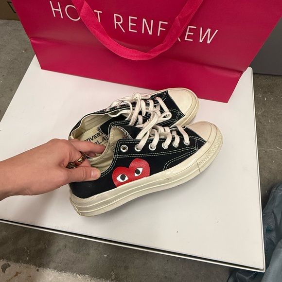 Comme Des Garçons Play x Converse
Single Heart Chuck 70 sneakers M6/W8 - Picture 8 of 9